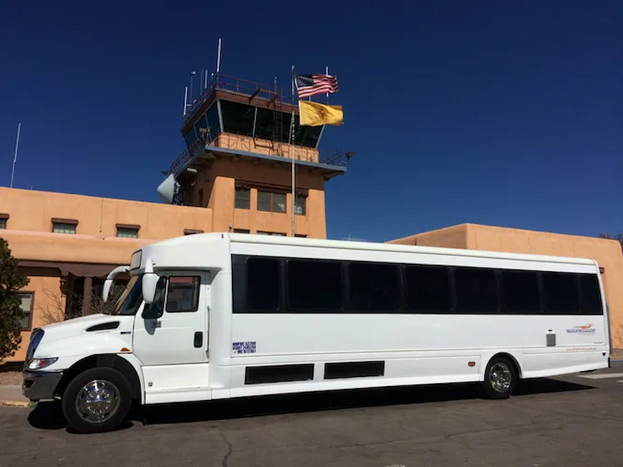 Roadrunner Shuttle Airport Shuttle Service for Ventura CA