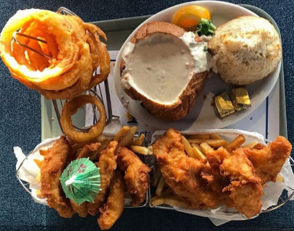 Andria's Seafood is family friendly, shortest wait for seating and food  with a nice patio right on the harbor! ⁠ ⁠ 📸Our Customer …