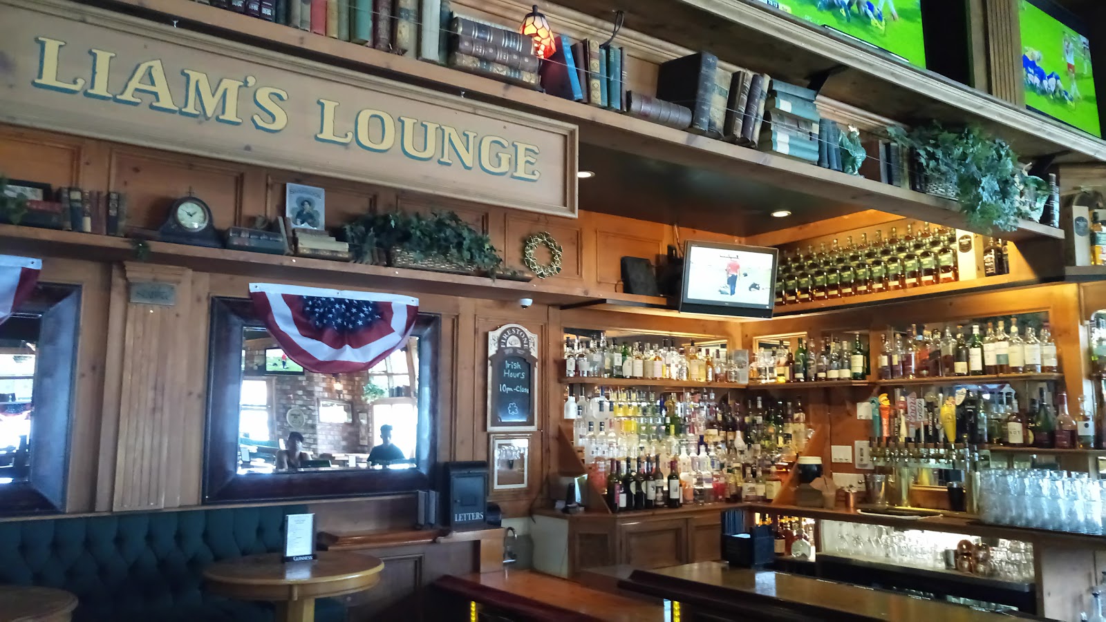 Dargans Irish Pub Restaurant in Ventura CA