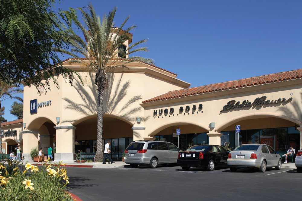 Dodgers Clubhouse at Camarillo Premium Outlets® - A Shopping