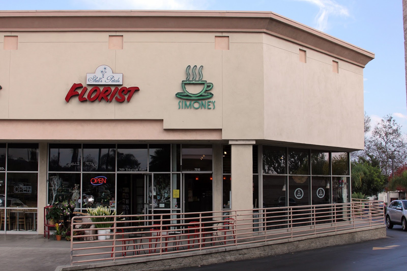 Simones Coffee & Tea in Ventura CA