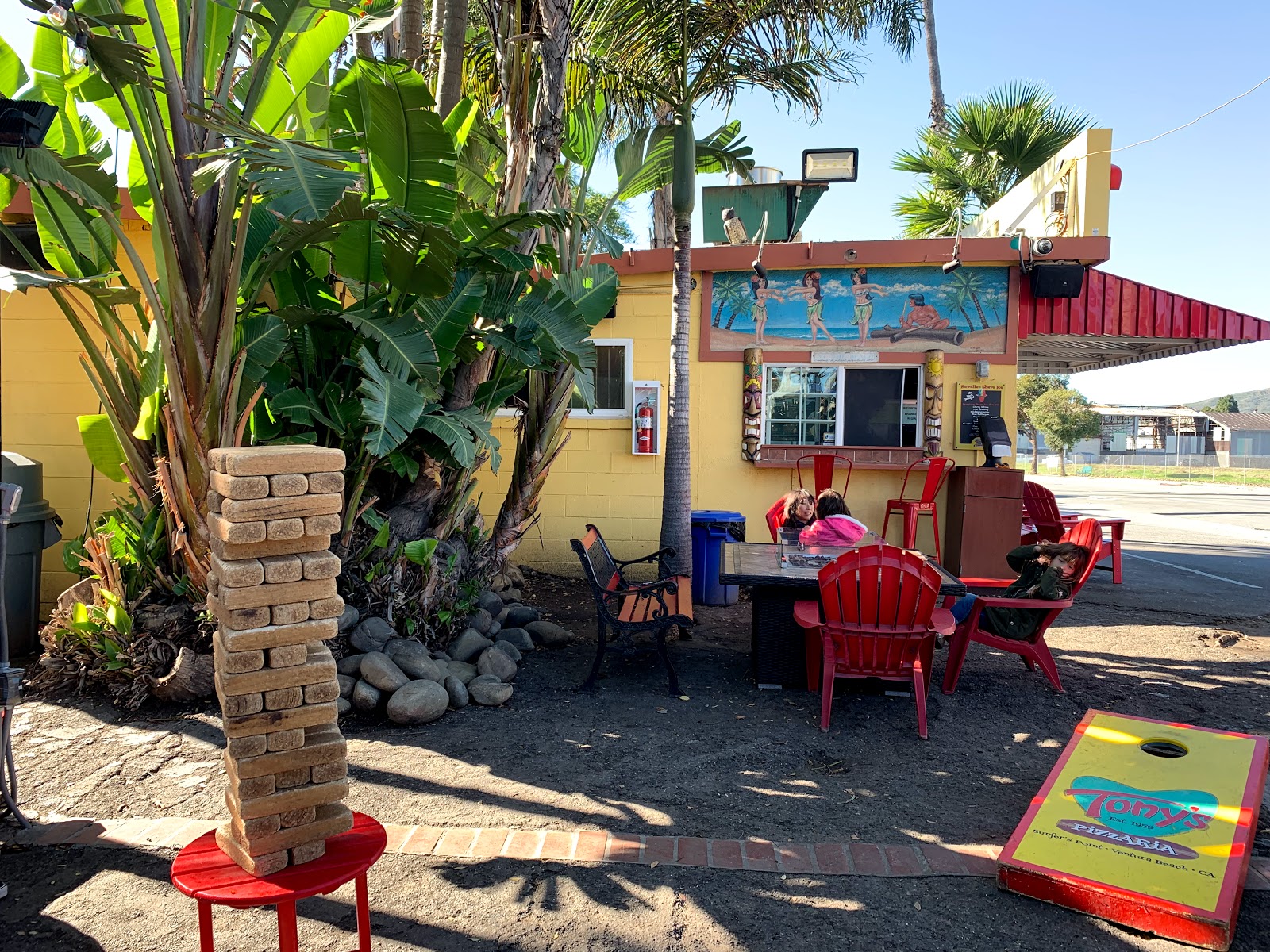 Tony's Pizzaria in Ventura CA