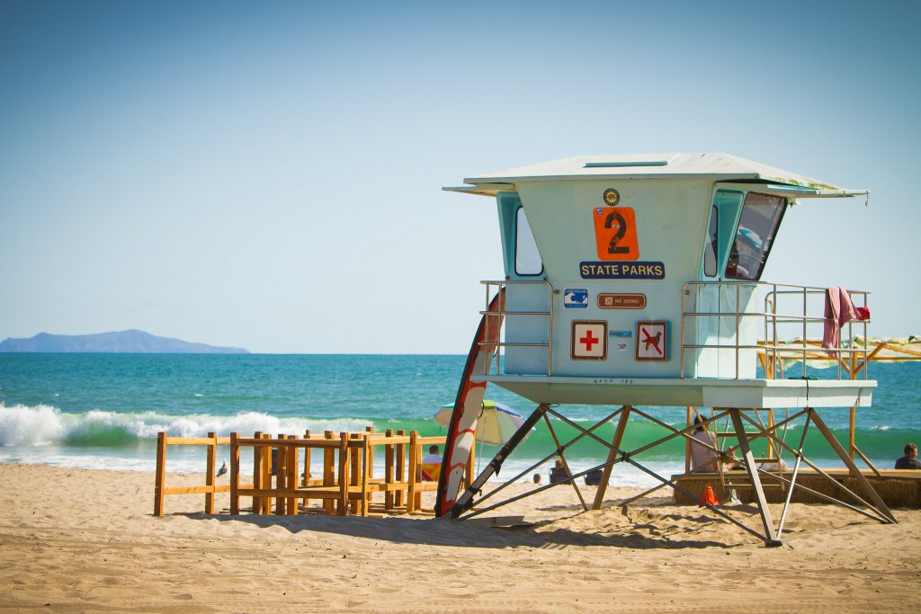 life guard tower ventura