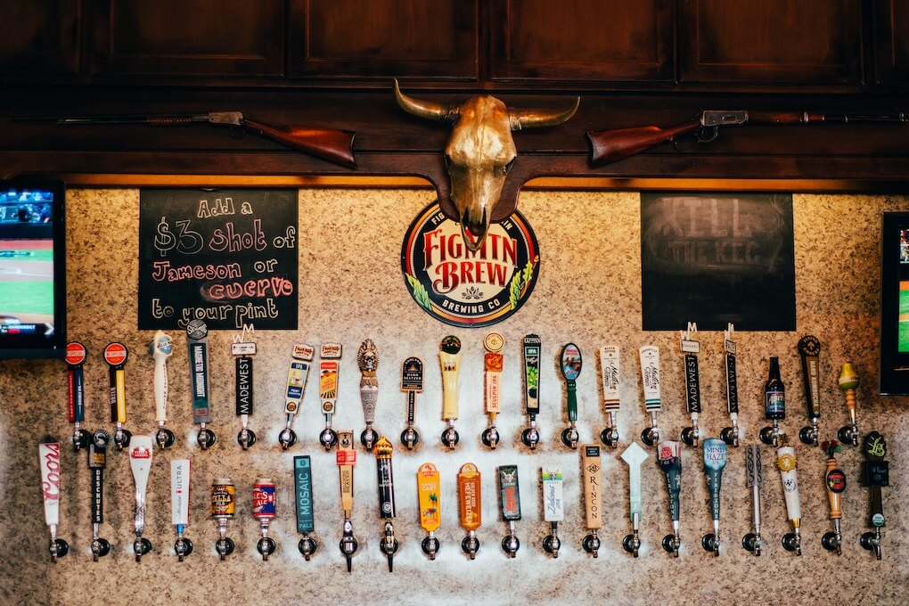 Winchesters Grill & Saloon in Ventura CA