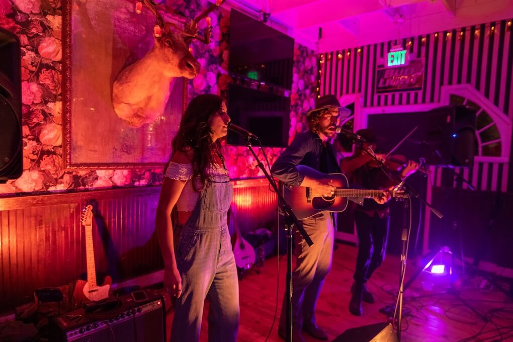 A Bar Called Country in Ventura CA