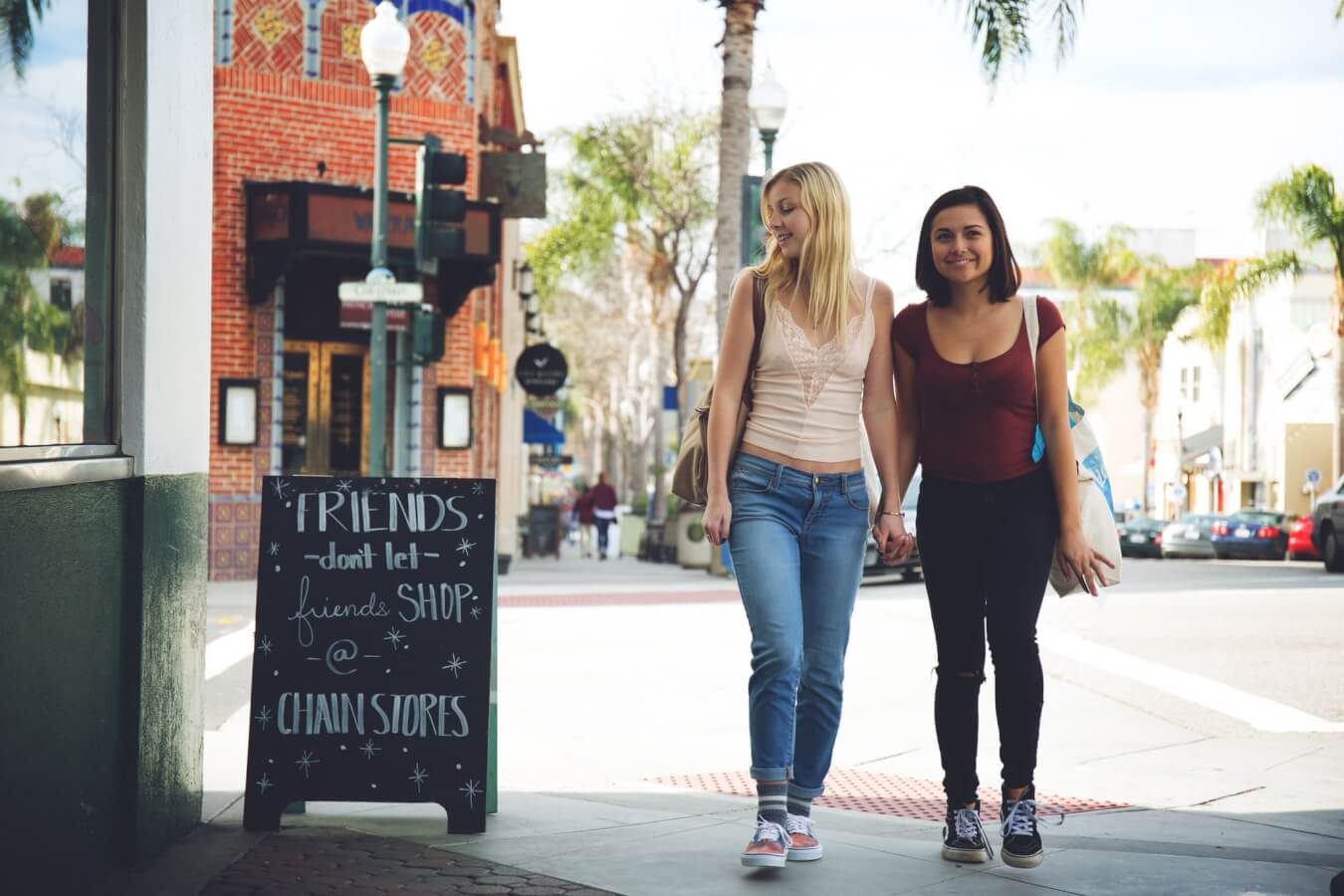 couple shopping downtown