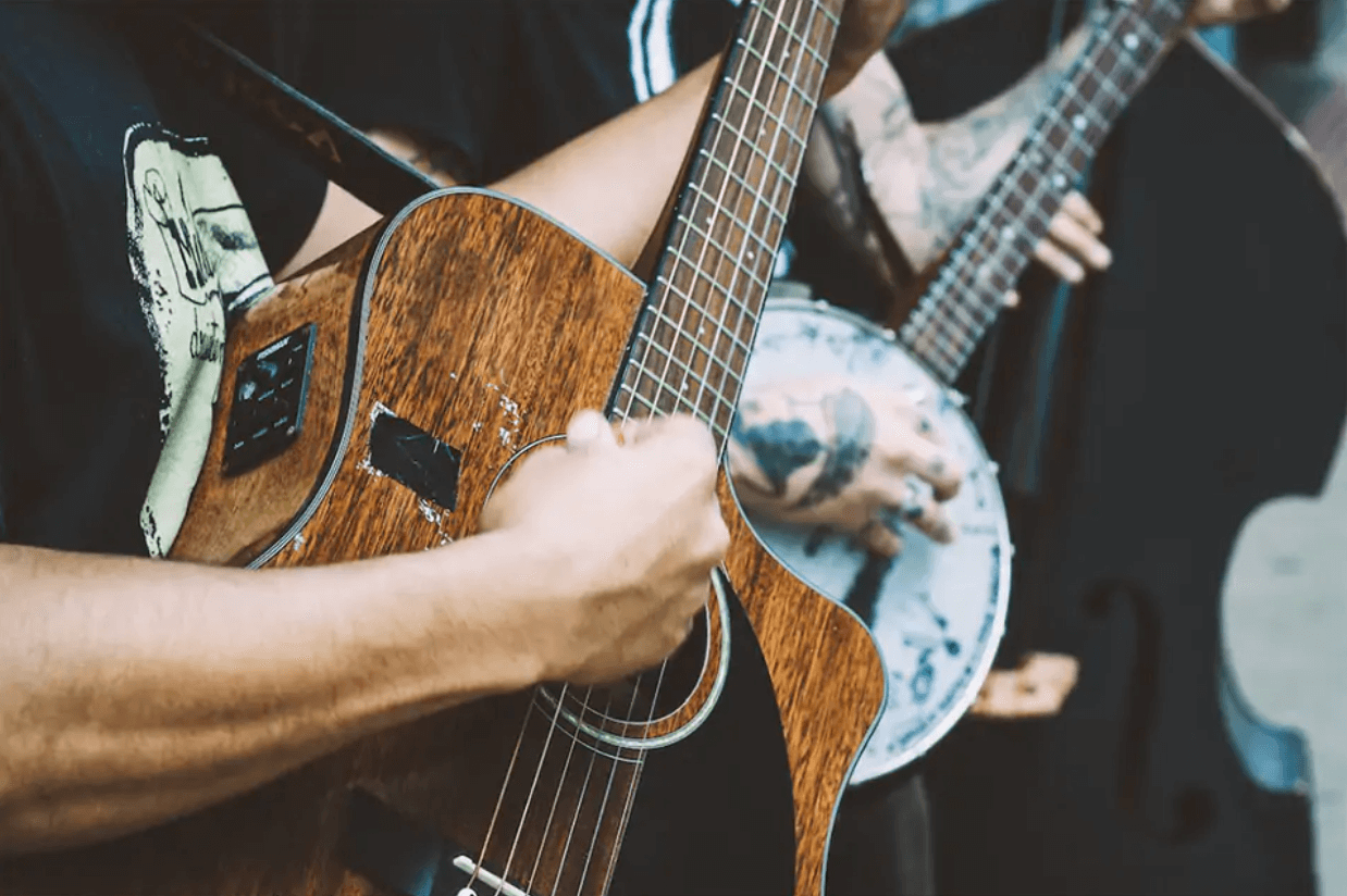 ventura harbor NYE live music