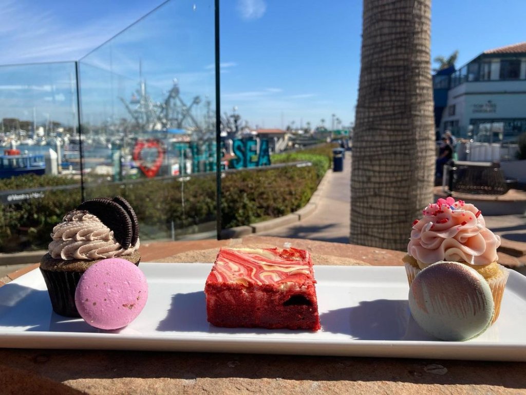 Cupcakes and cookies in the Ventura Harbor