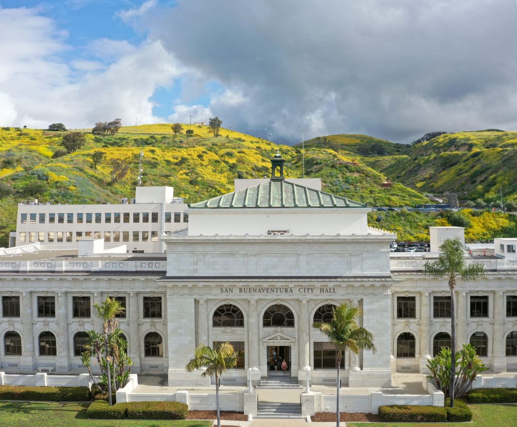 Ventura City Hall Pano, green hills