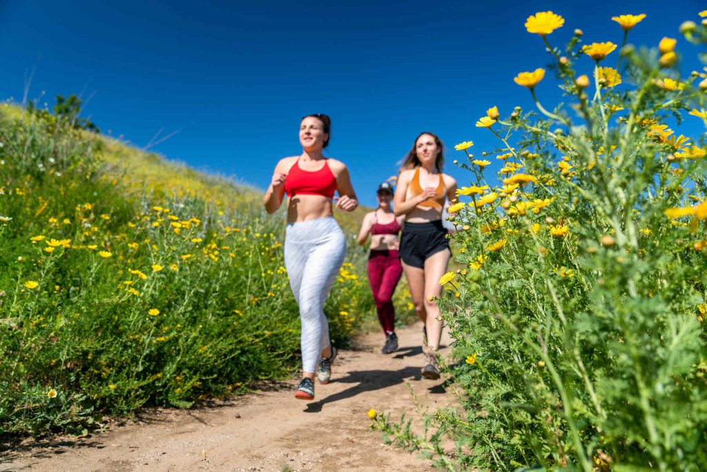 running girls arroyo verde park, California Super Bloom in Ventura