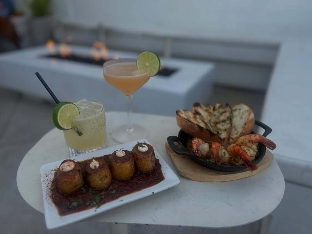 Shrimp & cocktails 